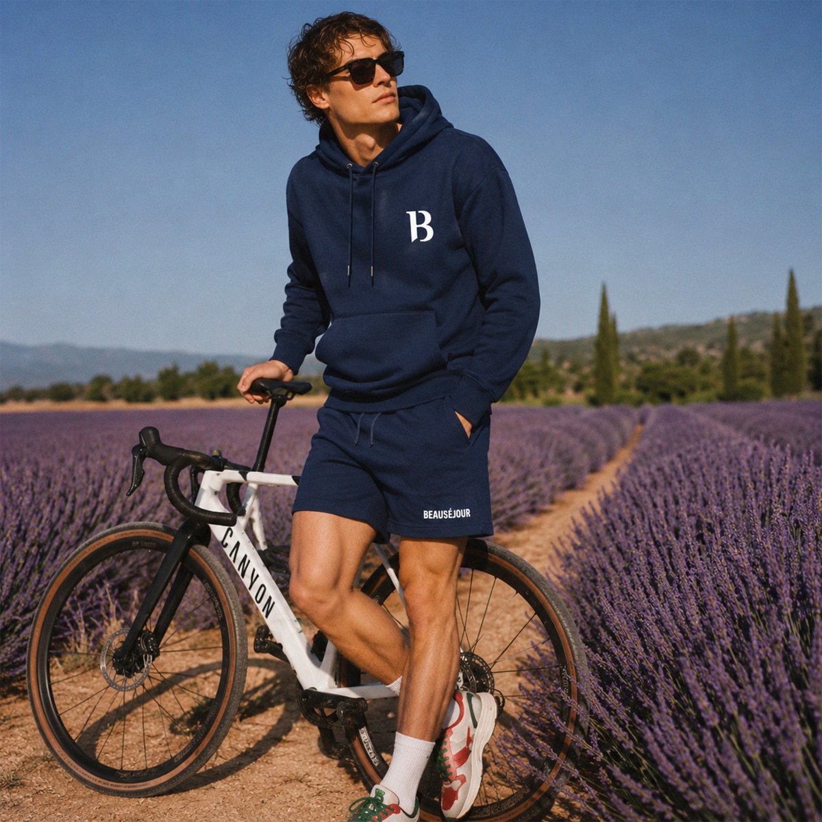 Signature B Hoodie Navy | Bio-Baumwolle | Beauséjour®