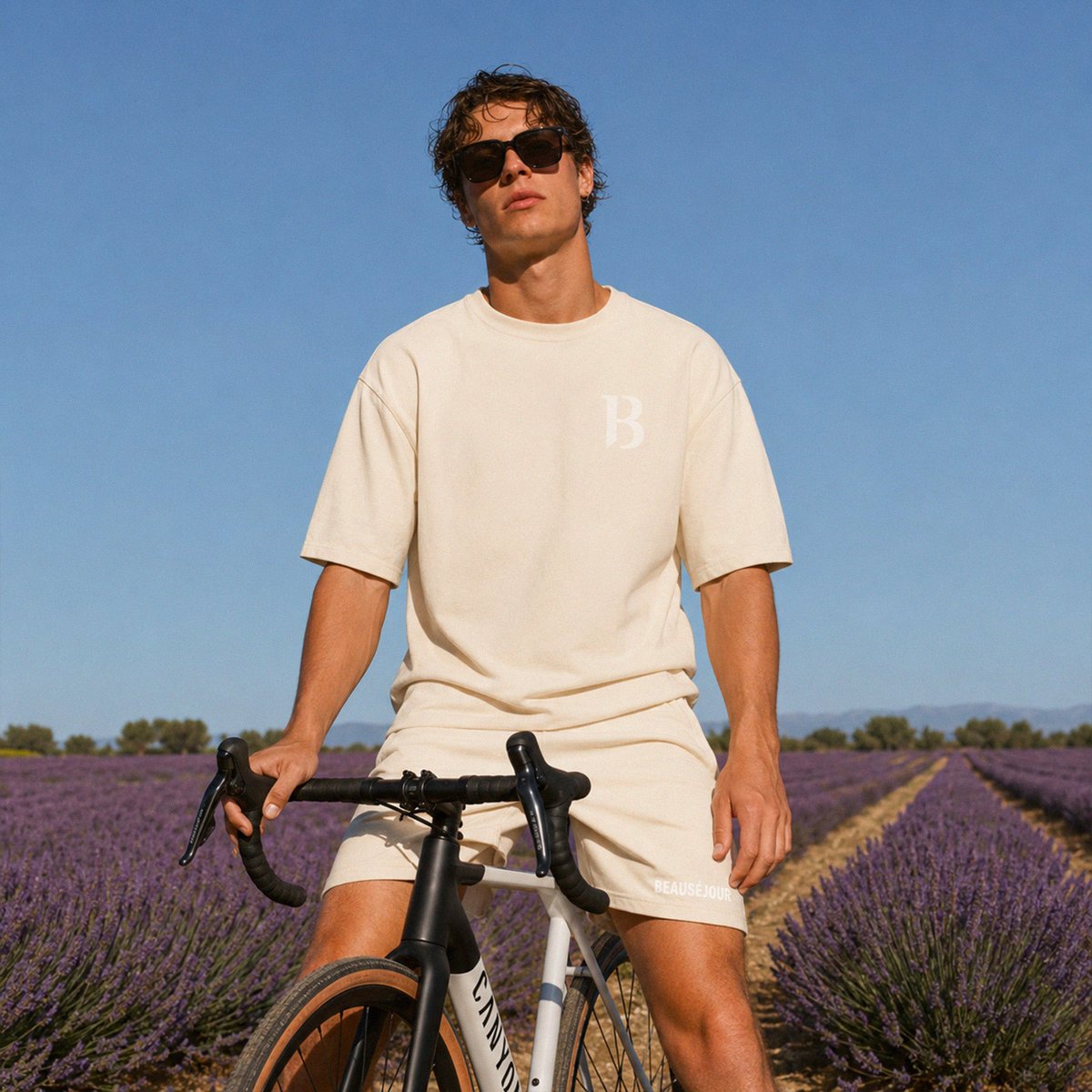 Signature B Boxy T-Shirt Creme | Bio-Baumwolle | Beauséjour®